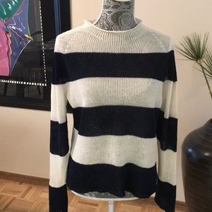 Very cute sweater
